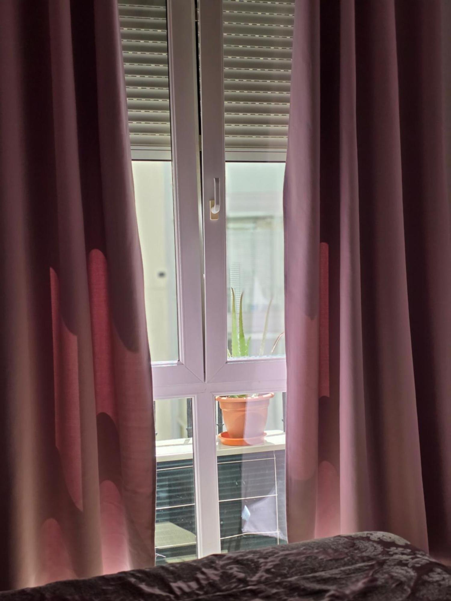 Hostal Santa Ana Colors Madrid Extérieur photo